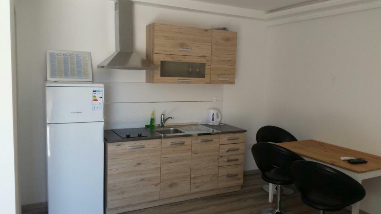 Apartments Nogic Перой Екстериор снимка